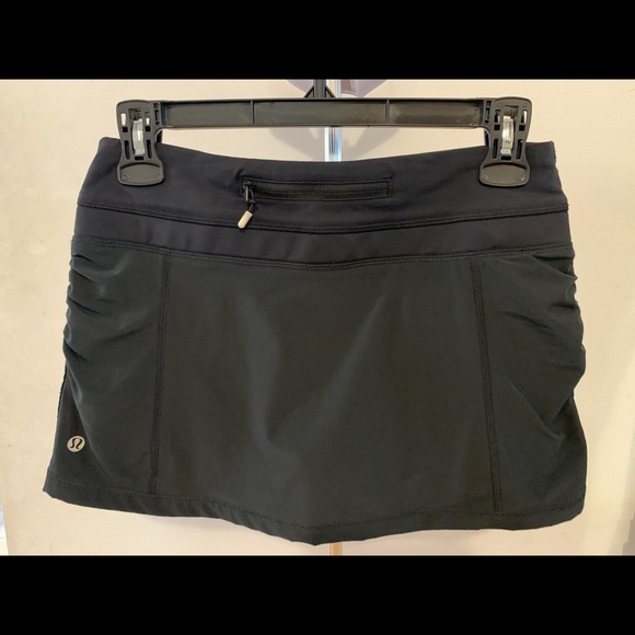 Lululemon Skort Shorts Black EUC 2 - Picture 7 of 8